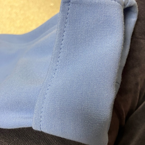 Talbots, blazer in light blue, size 8. - Picture 4 of 9